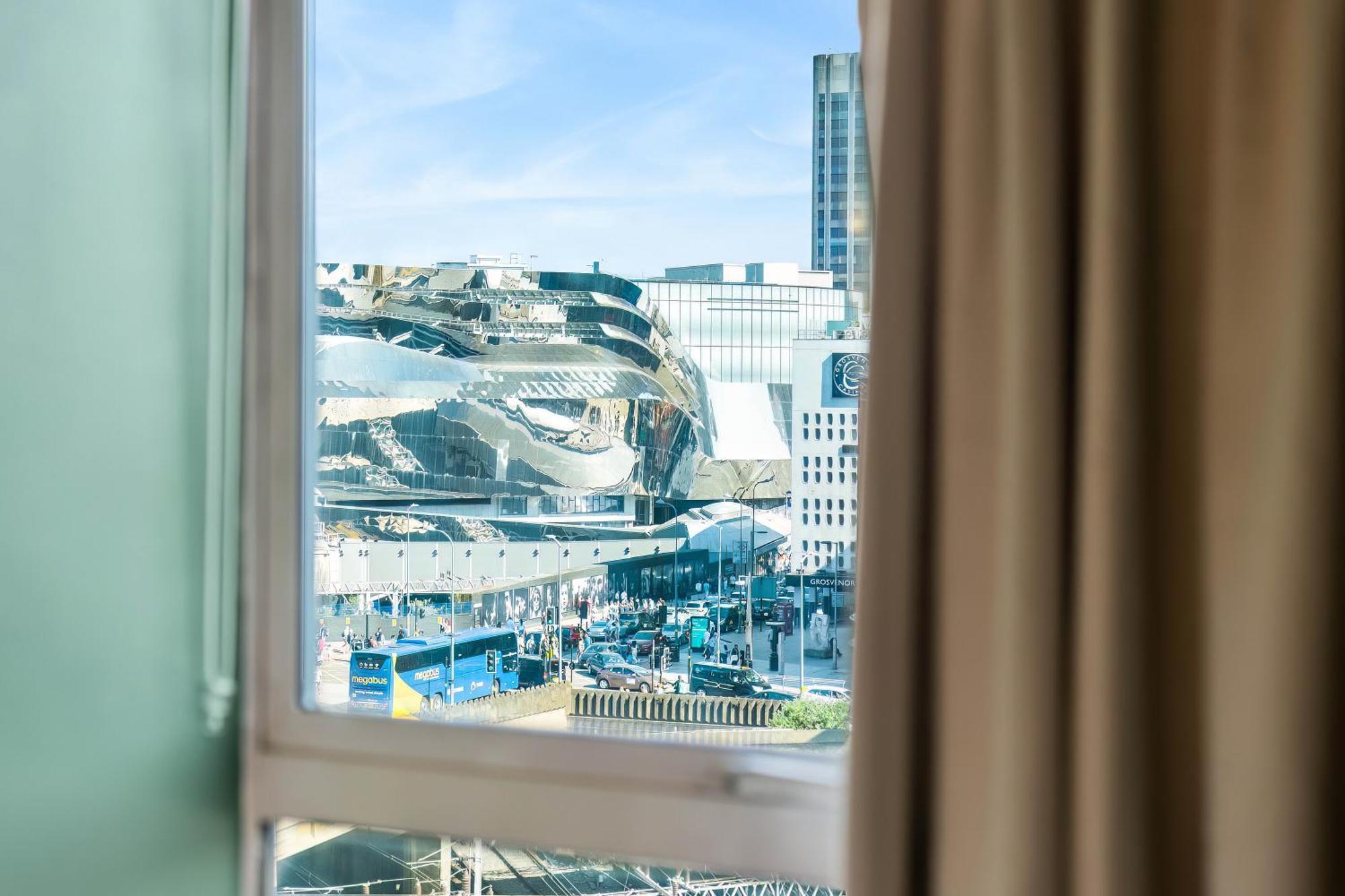 New Luxury Centre - 2 Bedroom - Netflix - Wifi - Secure Parking 35qc Apartment Birmingham