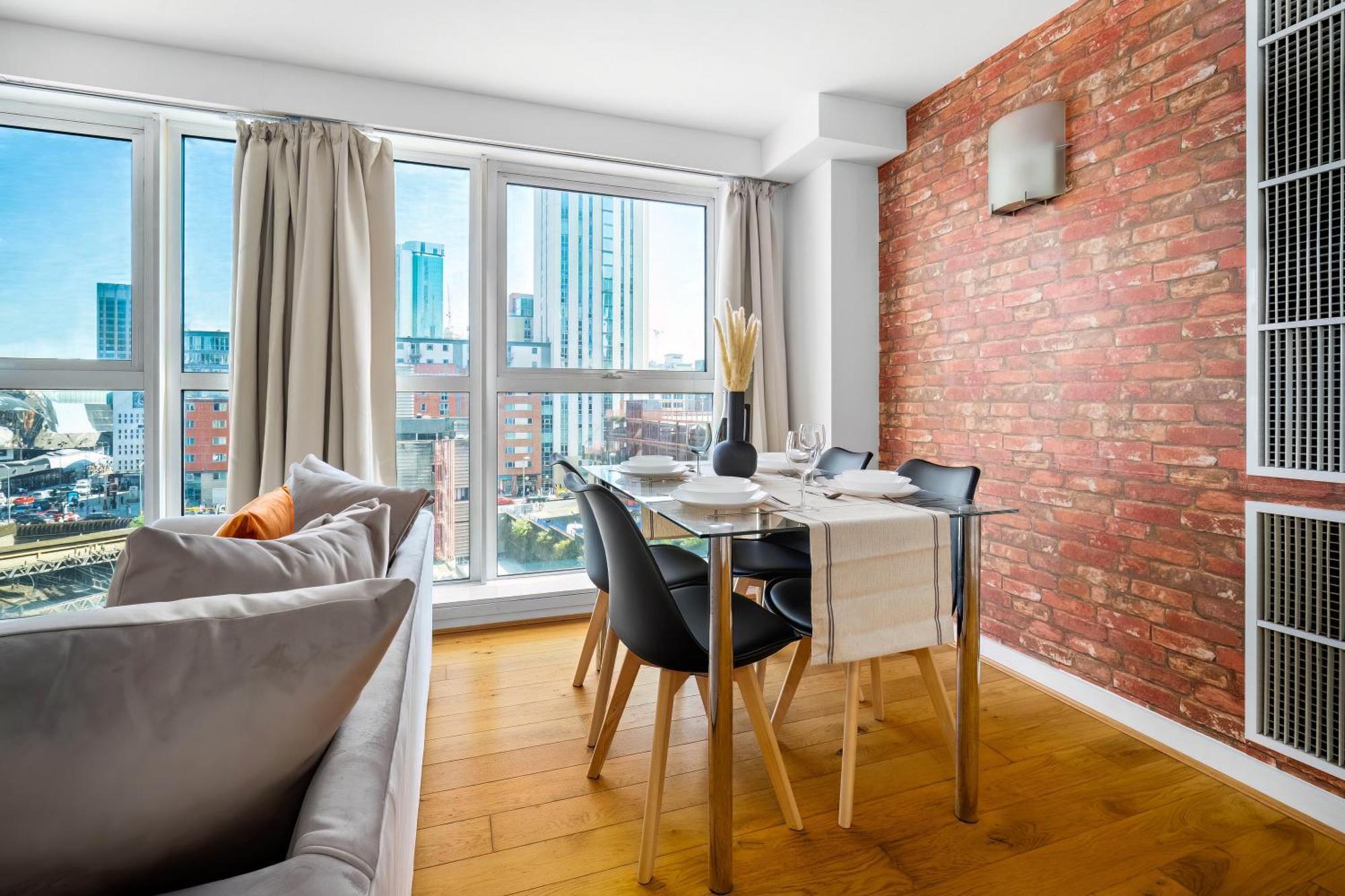 Apartment New Luxury Centre - 2 Bedroom - Netflix - Wifi - Secure Parking 35qc Birmingham