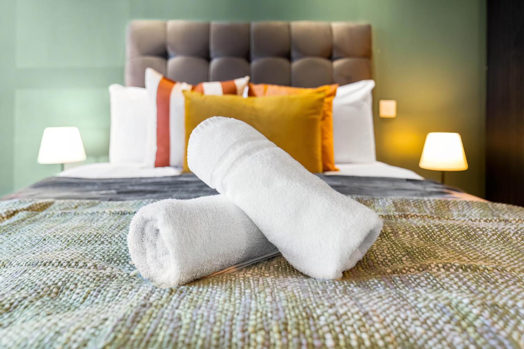 New Luxury Centre - 2 Bedroom - Netflix - Wifi - Secure Parking 35qc Birmingham